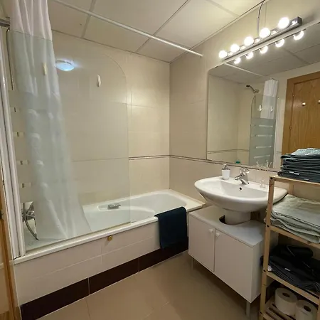 Piso Centro De Junto Al Metro גרנדה