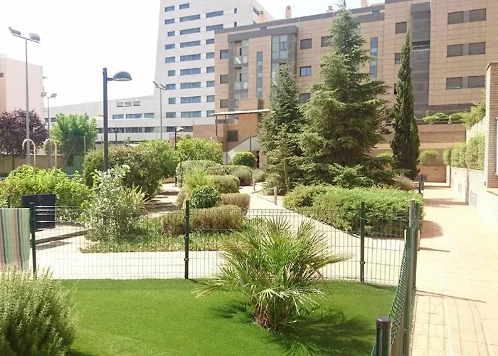 Piso Centro De Junto Al Metro Granada