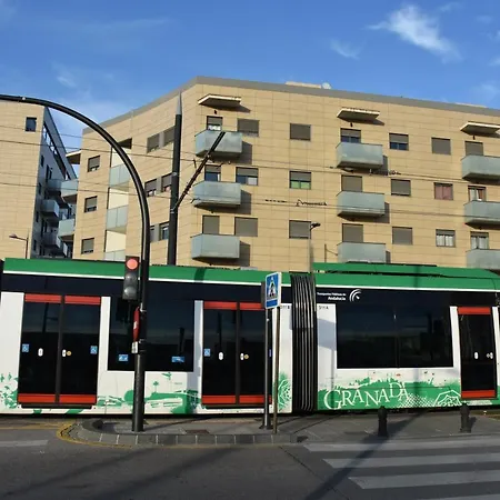 Piso Centro De Junto Al Metro Granada